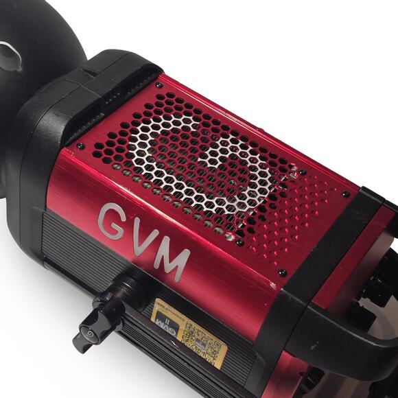 GVM SD300B Pro LED Professional Light - Perfect for Video & Photography! - Picture 3 of 16